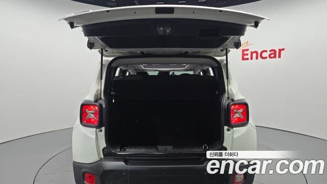 Jeep Renegade 2.0 дизель Longitude AWD, 2016 20