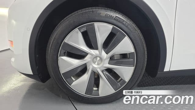 Tesla модель Y Long Range AWD, 2022 все фото