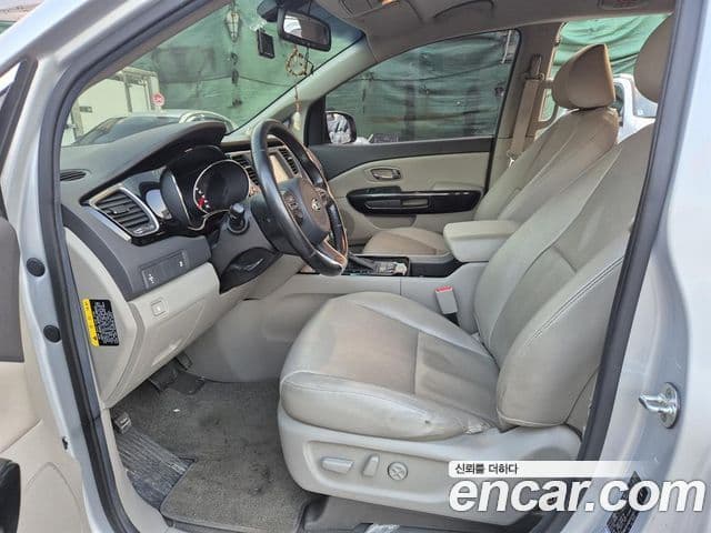 Kia All New Carnival Prestige, 2017 16