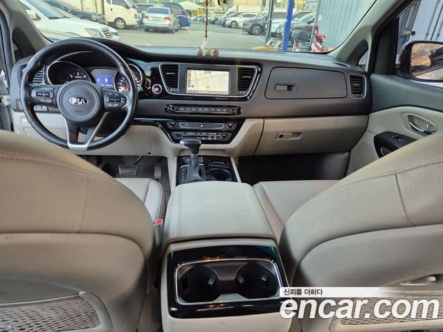 Kia All New Carnival Prestige, 2017 18