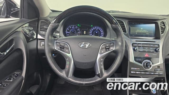 Hyundai Grandeur HG Modern, 2016 13