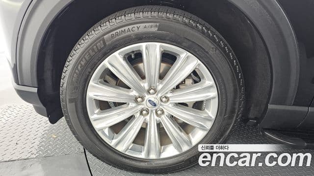 Ford Explorer 6세대 2.3 Limited 4WD, 2022 все фото