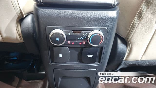 Ford Explorer 6세대 2.3 Limited 4WD, 2022 18