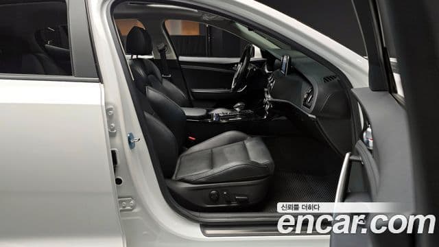 Kia 스팅어 Platinum, 2018 11