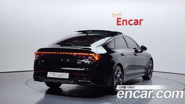 Kia K5 гибрид 3세대 Signature, 2023 2