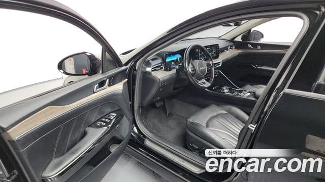 Kia K5 гибрид 3세대 Signature, 2023 11