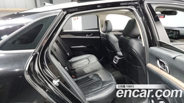 Kia K5 гибрид 3세대 Signature, 2023 12