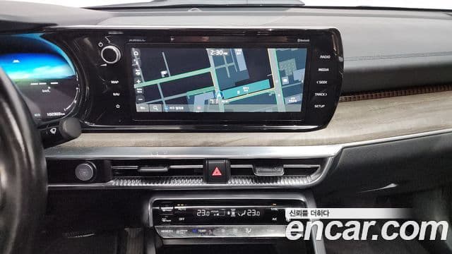 Kia K5 гибрид 3세대 Signature, 2023 14