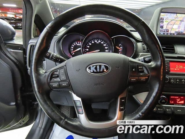 Kia All New Pride Luxury, 2014 12