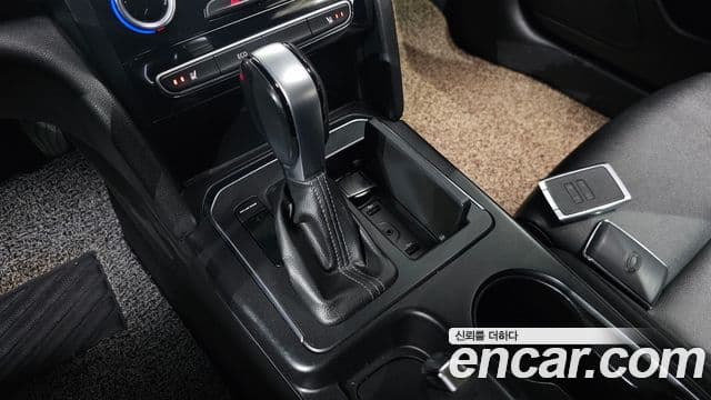 Renault Korea(Samsung) SM6 2.0 LPe SE (арендный автомобиль), 2019 9