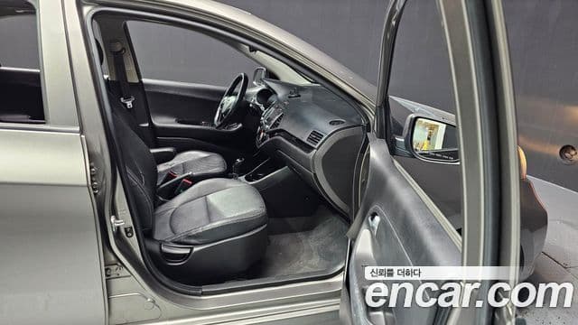 Kia All New Morning Luxury, 2013 11