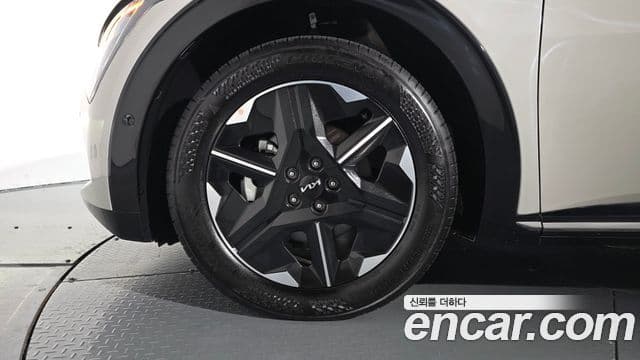 Kia The / новый New EV6 Air, 2025 все фото