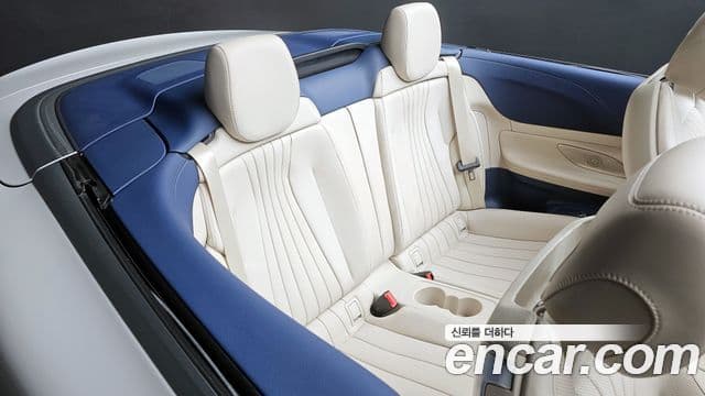 Mercedes-Benz E-класс W213 E450 4MATIC кабриолет, 2023 12