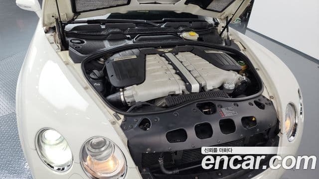 Bentley Continental GT 1세대 GTC, 2010 6