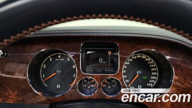 Bentley Continental GT 1세대 GTC, 2010 8