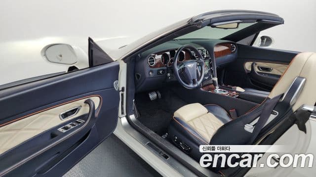 Bentley Continental GT 1세대 GTC, 2010 10