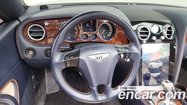 Bentley Continental GT 1세대 GTC, 2010 13