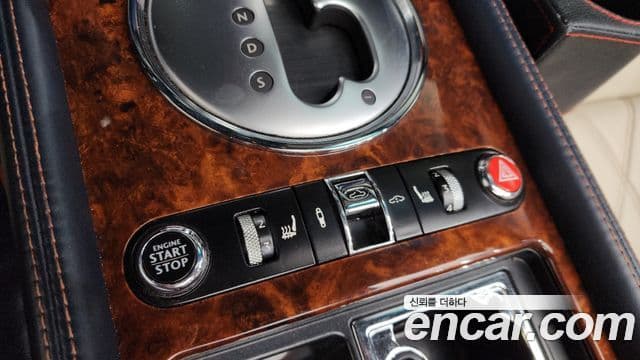 Bentley Continental GT 1세대 GTC, 2010 18