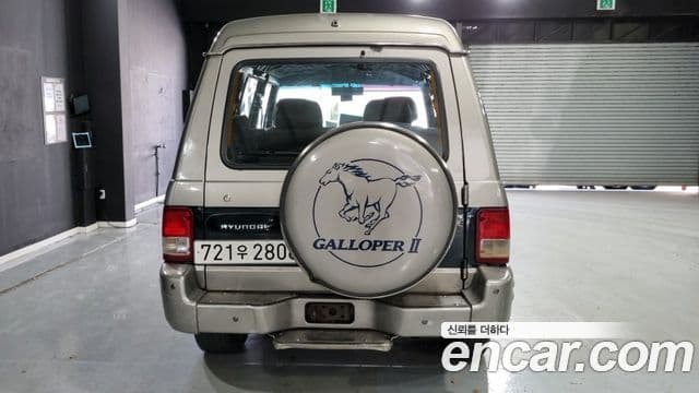 Hyundai 갤로퍼 2 9인승 V6 LPG, 1998 4