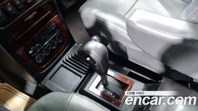 Hyundai 갤로퍼 2 9인승 V6 LPG, 1998 9
