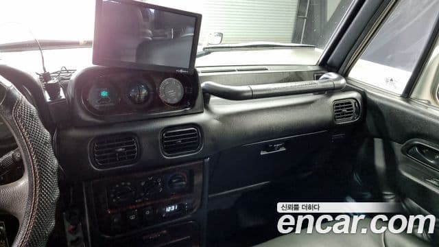 Hyundai 갤로퍼 2 9인승 V6 LPG, 1998 14