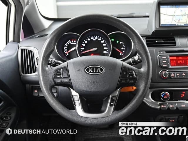 Kia All New Pride Luxury, 2012 13