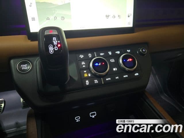 Land Rover Defender (L663) 110 P400 X, 2024 18