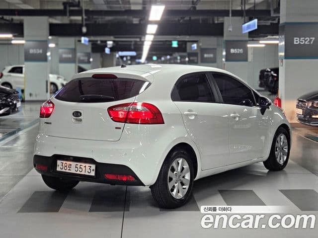 Kia All New Pride Luxury, 2012 2