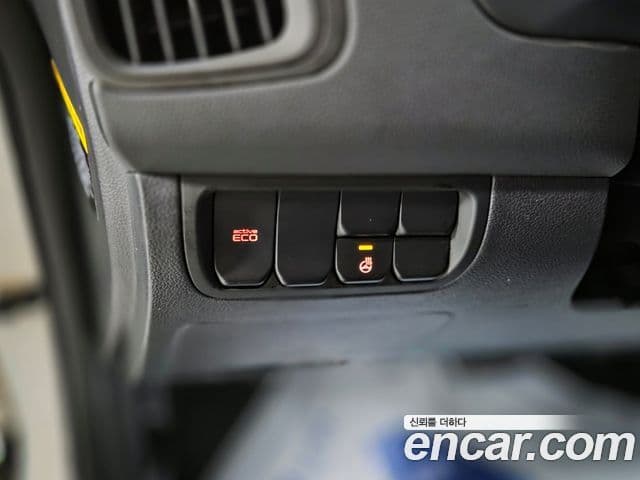 Kia All New Pride Luxury, 2012 13