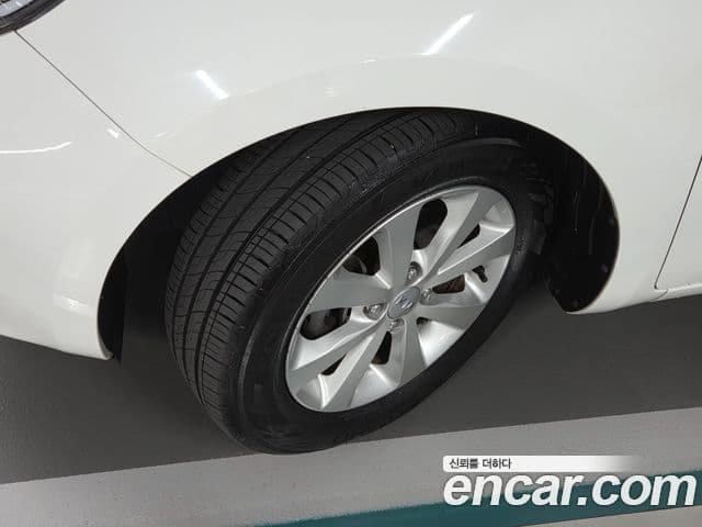 Kia All New Pride Luxury, 2012 20