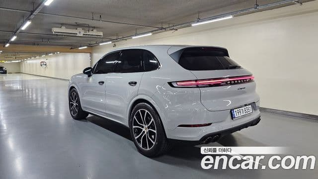 Porsche Cayenne (PO536), 2024 4