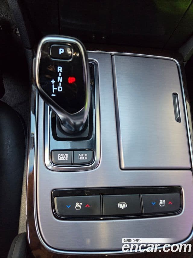 Hyundai Equus(новый кузов / новое поколение) Modern, 2015 9