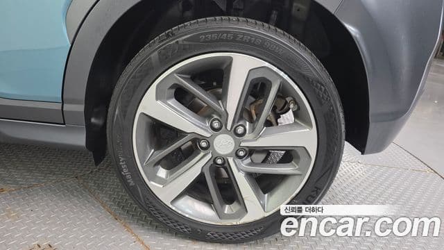 Hyundai Kona Modern Art, 2018 все фото