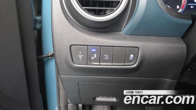 Hyundai Kona Modern Art, 2018 13