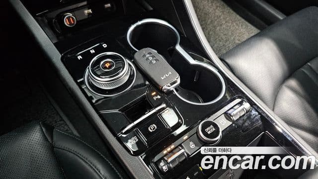 Kia K5 гибрид 3세대 Signature, 2023 9