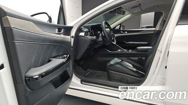 Kia K5 гибрид 3세대 Signature, 2023 10