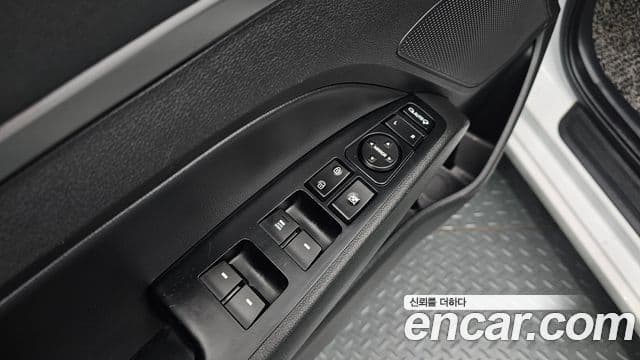 Hyundai Avante AD 1.6 GDI Value Plus, 2018 17