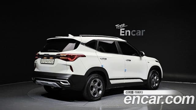 Kia Seltos Trendy, 2023 2