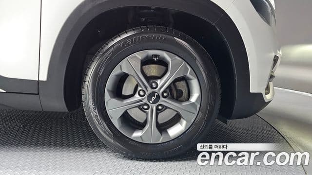 Kia Seltos Trendy, 2023 все фото