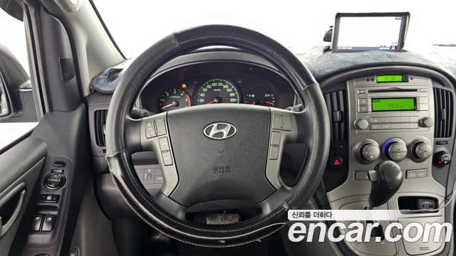 Hyundai Grand Starex CVX Luxury, 2012 13