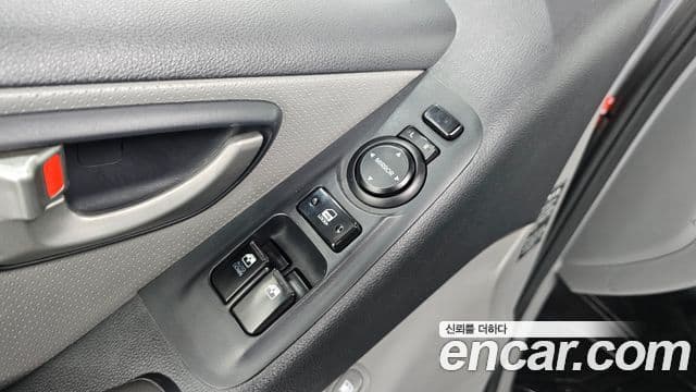 Hyundai Grand Starex CVX Luxury, 2012 19