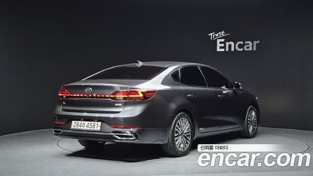 Kia K7 Premier гибрид Noblesse, 2020 2