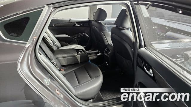 Kia K7 Premier гибрид Noblesse, 2020 12