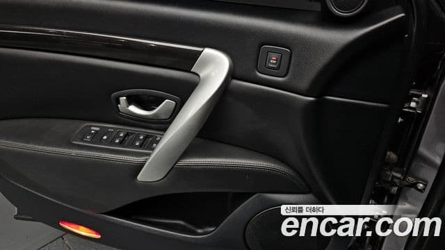 Renault Korea(Samsung) SM7 Nova LPLI 2.0 LPe для людей с инвалидностью, 2018 17