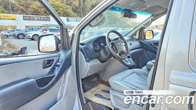 Hyundai Grand Starex CVX Deluxe, 2016 10