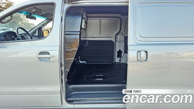 Hyundai Grand Starex CVX Deluxe, 2016 11