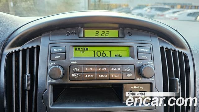 Hyundai Grand Starex CVX Deluxe, 2016 17