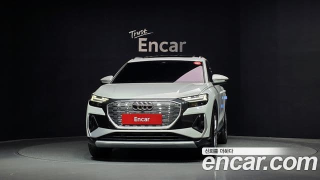Audi Q4 e-Tron (F4) Premium, 2025 3
