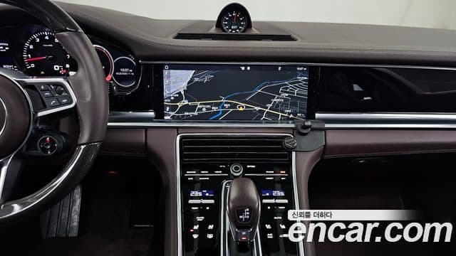 Porsche Panamera (971), 2020 14