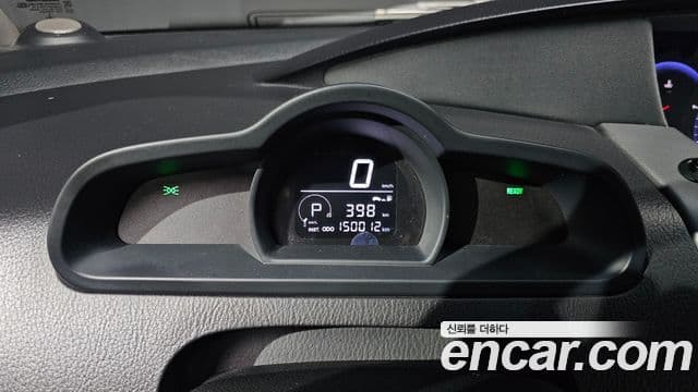 KG모빌리티(SsangYong) Korando 투리스모 2WD TX 11인승, 2017 8